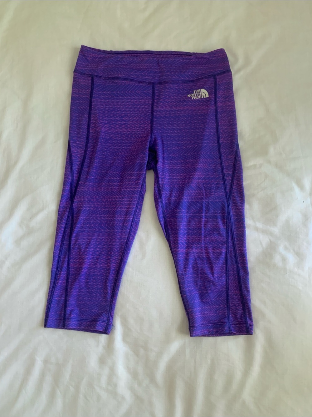 The North Face FlashDry Purple Geometric Pattern Capri Leggings Size M